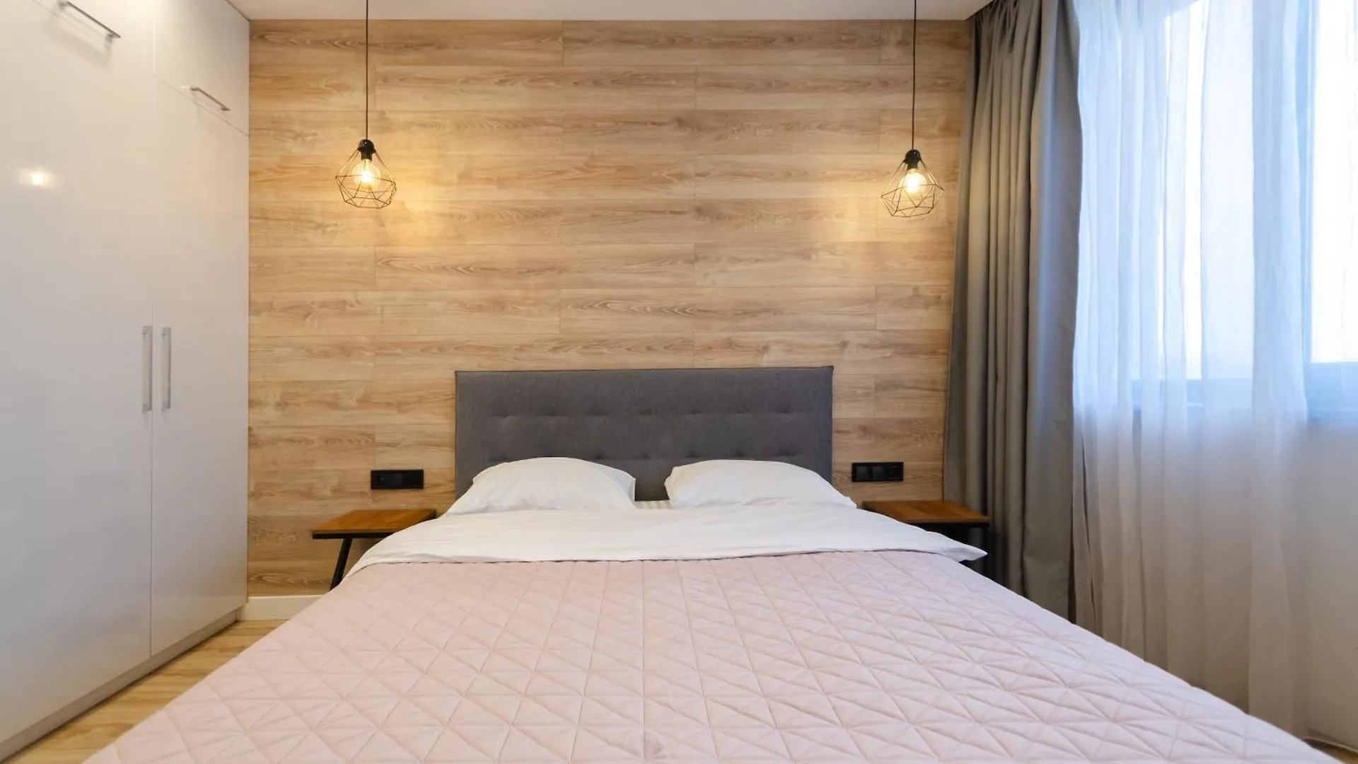 Petrovdom Apartments 17-190 In Rc New York Concept House, Antonovycha 74 0*, Kyiv Ukraine